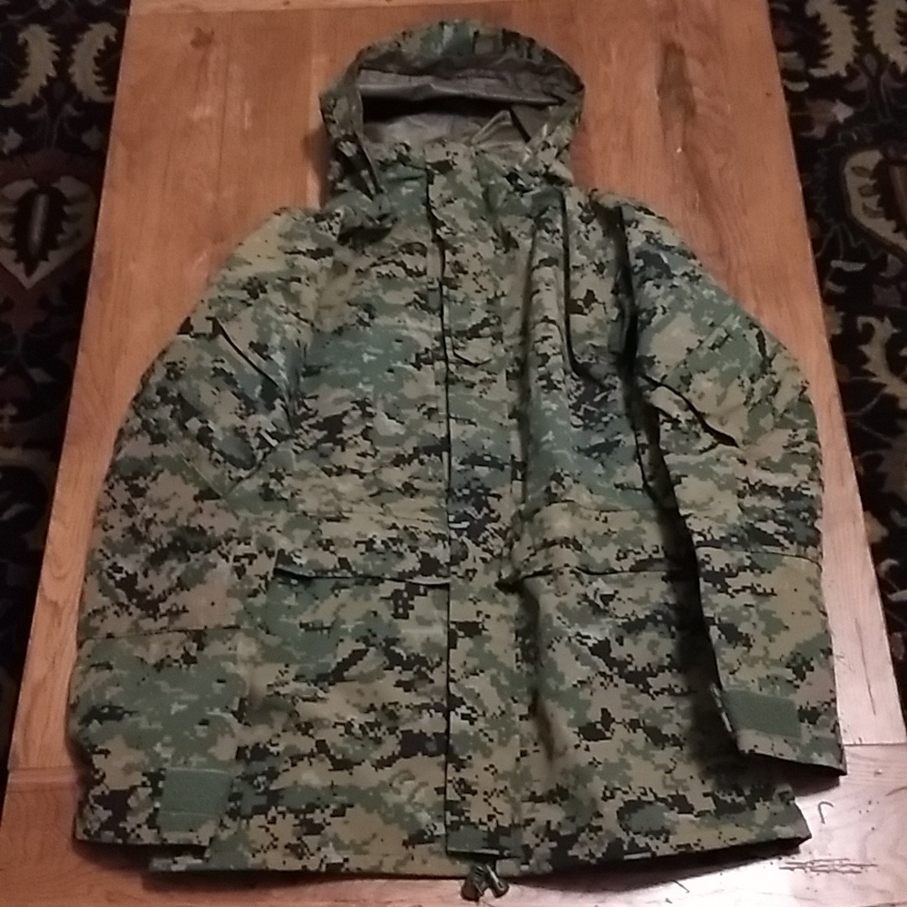 USMC Woodland Marpat Parka, Rain Jacket, Medium Regular